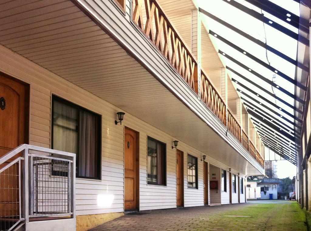 Hostal Caupolican Concepción Exterior foto